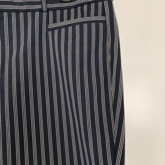 Banana Republic Stripped Pant - Picture 4 of 12